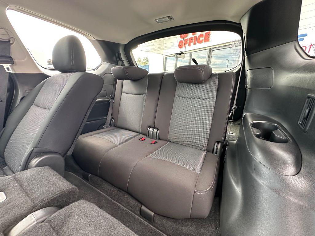 2018 Nissan Pathfinder SV for sale at Drive Point Auto in Coquitlam, BC — photo 6 of 21