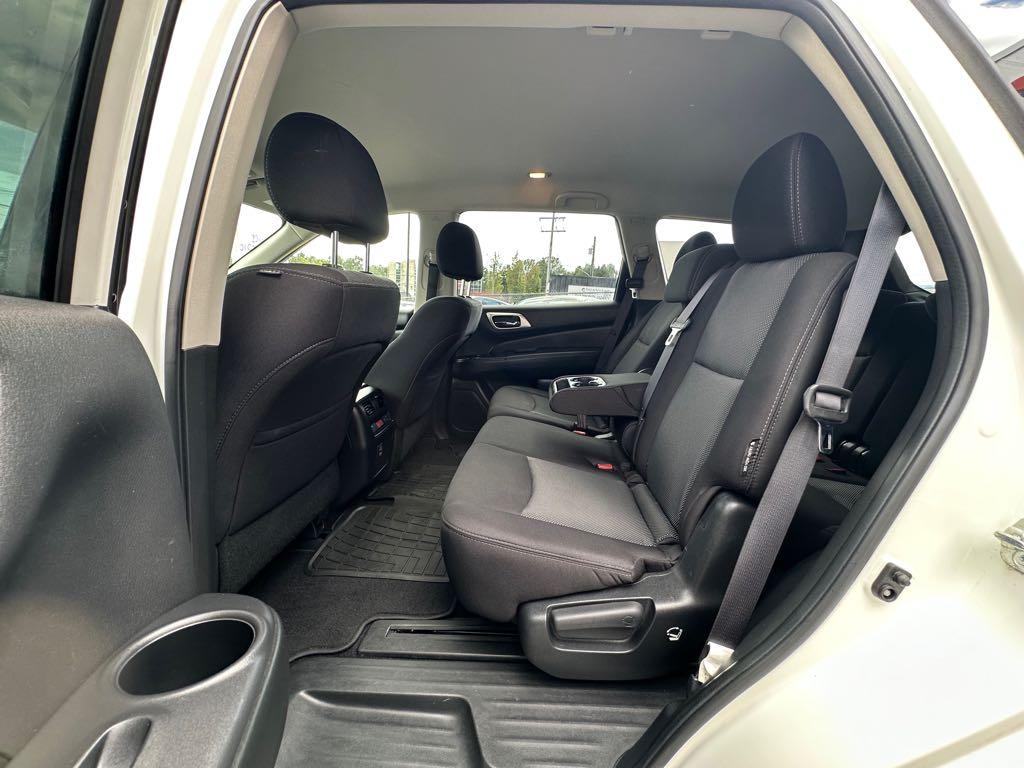 2018 Nissan Pathfinder SV for sale at Drive Point Auto in Coquitlam, BC — photo 7 of 21