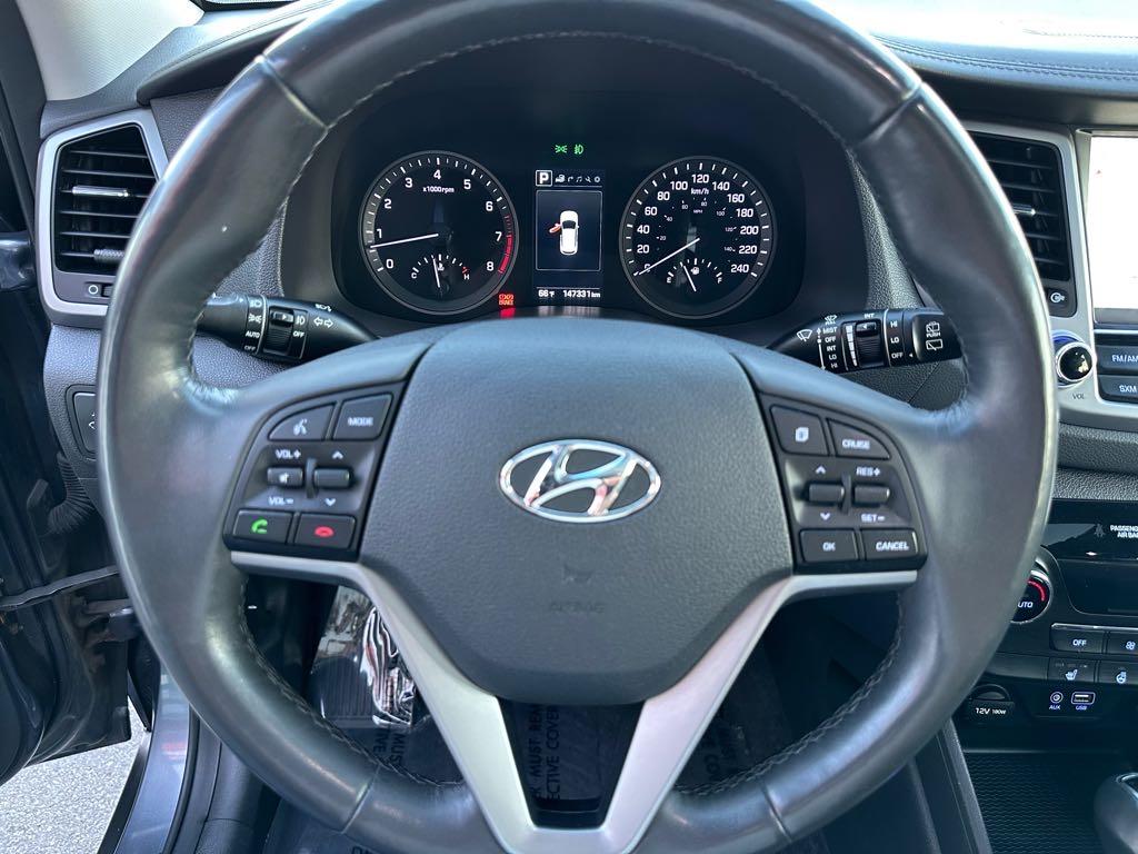 2016 Hyundai Tucson Limited for sale at Drive Point Auto in Coquitlam, BC — photo 16 of 23