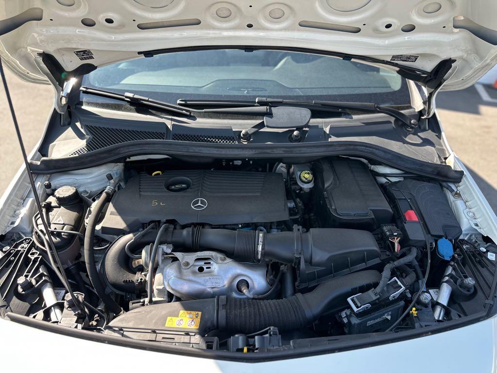 2018 Mercedes-benz B-Class B 250 for sale at Drive Point Auto in Coquitlam, BC — photo 17 of 18